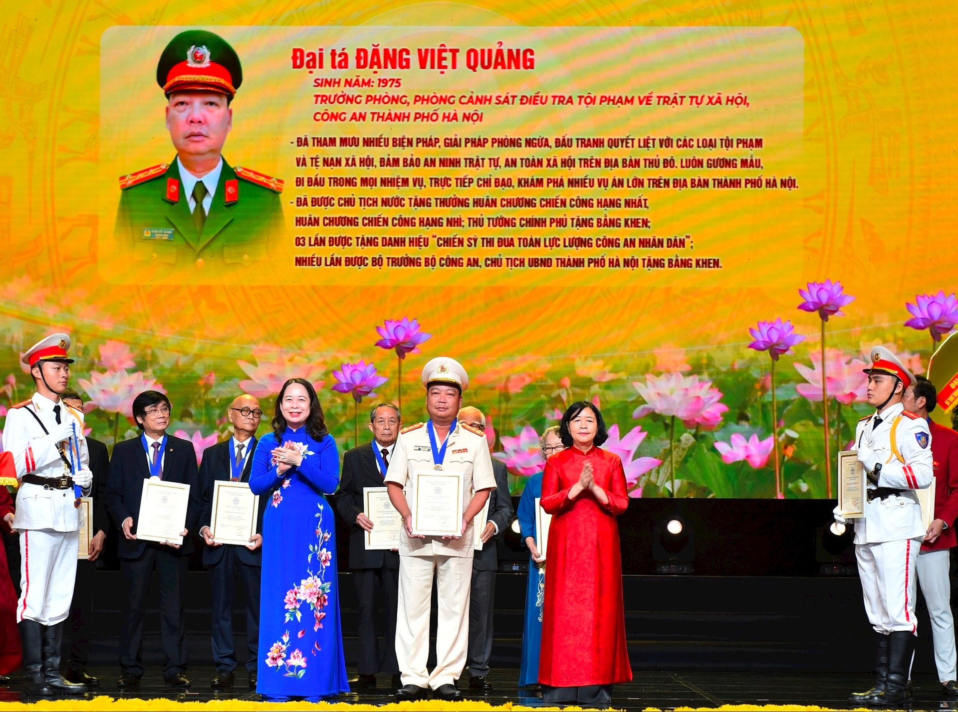 Phong trào thi đua yêu nước của Thủ đô: Giàu bản sắc riêng, thúc đẩy phát triển- Ảnh 11.