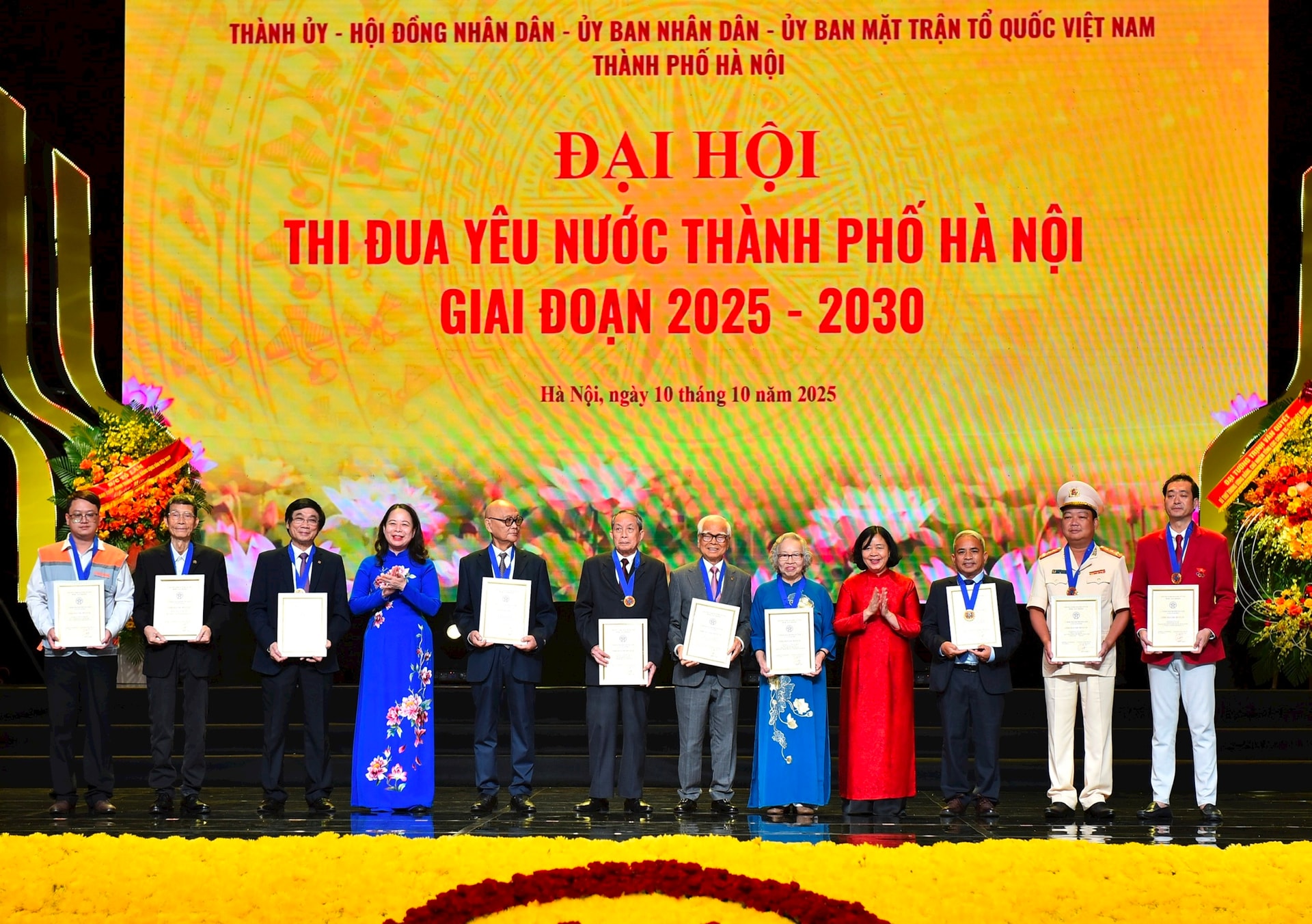 Phong trào thi đua yêu nước của Thủ đô: Giàu bản sắc riêng, thúc đẩy phát triển- Ảnh 12.