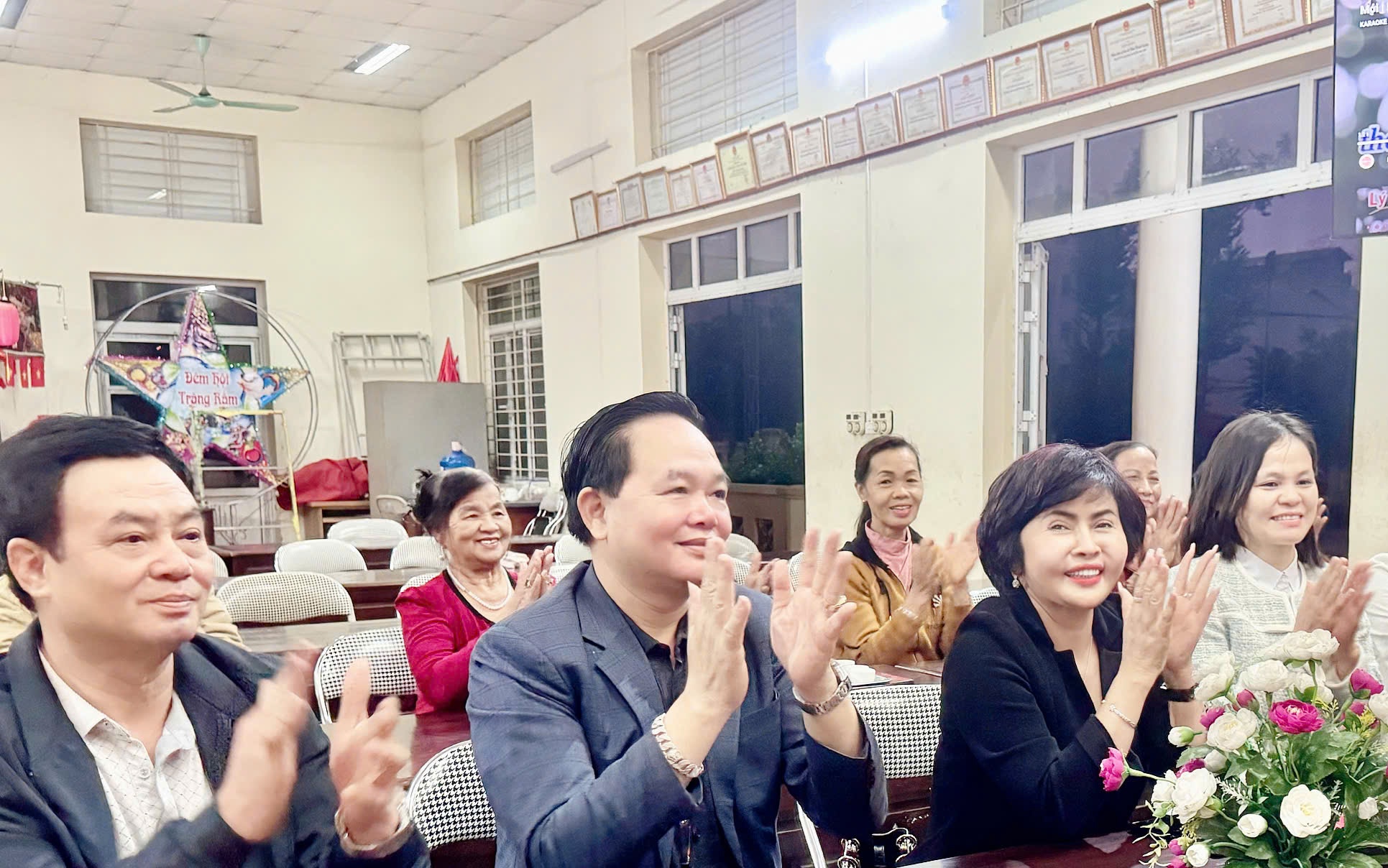 Ảnh: Đại biểu dự Tổng duyệt CT Liên hoan