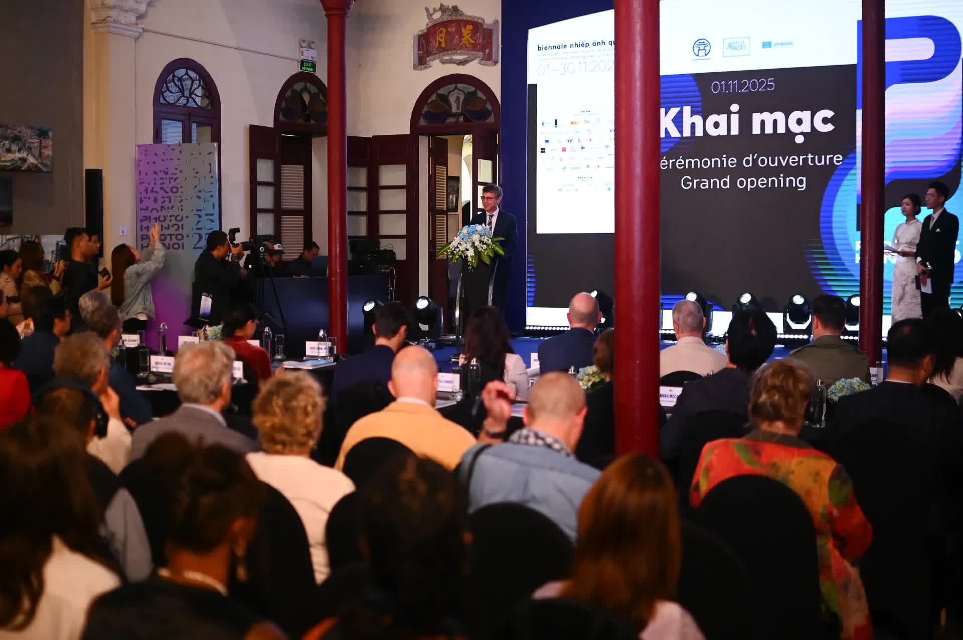 Khai mạc sự kiện “Photo Hanoi’25 - Biennale nhiếp ảnh quốc tế”- Ảnh 1.