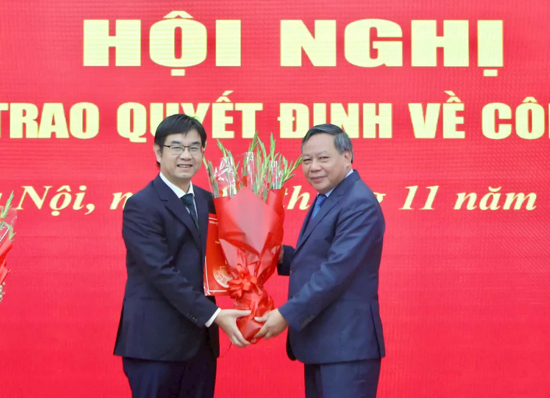 Đồng chí Bùi Huyền Mai được chỉ định giữ chức Bí thư Đảng ủy MTTQ Việt Nam TP Hà Nội- Ảnh 3.