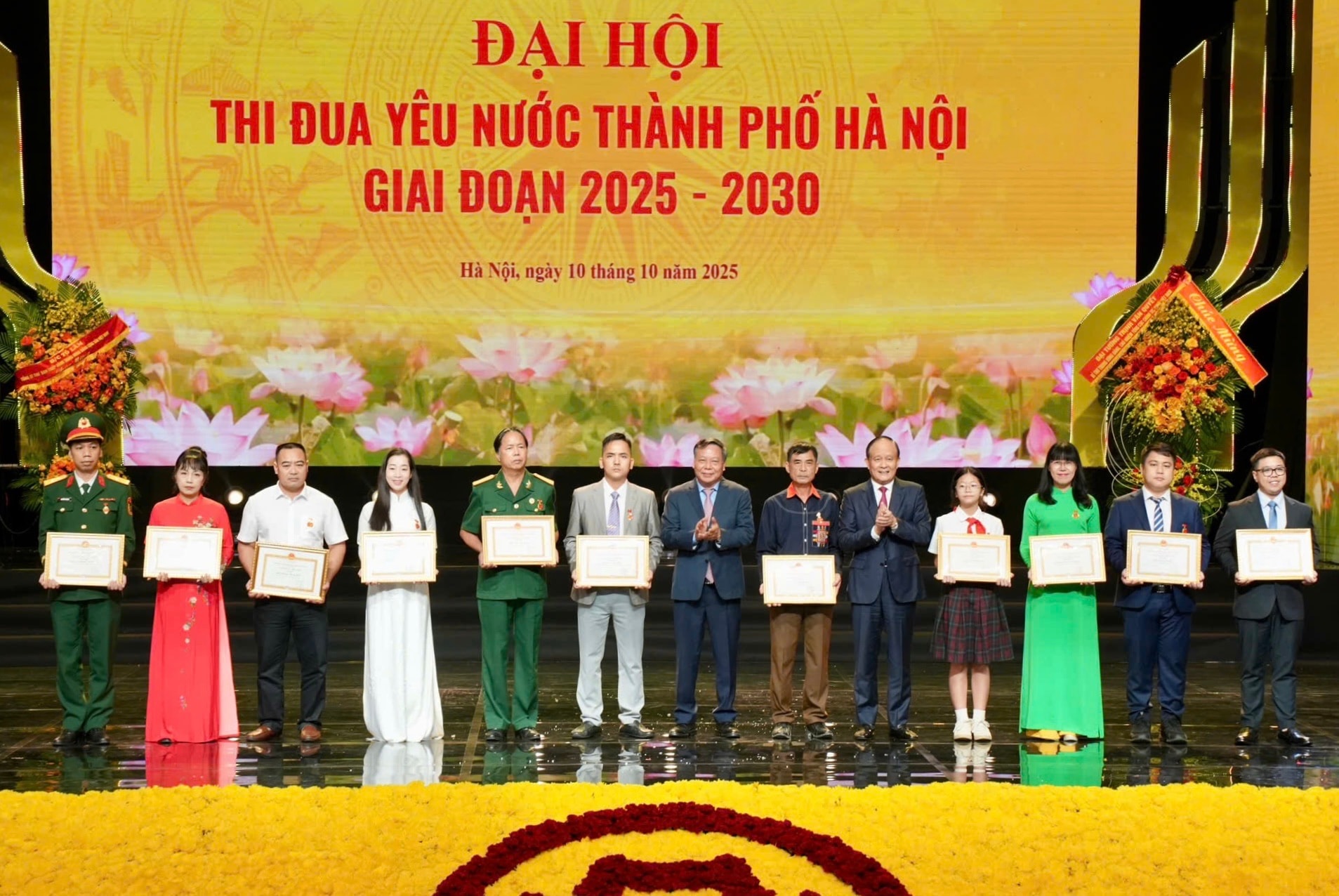 Phong trào thi đua yêu nước của Thủ đô: Giàu bản sắc riêng, thúc đẩy phát triển- Ảnh 14.