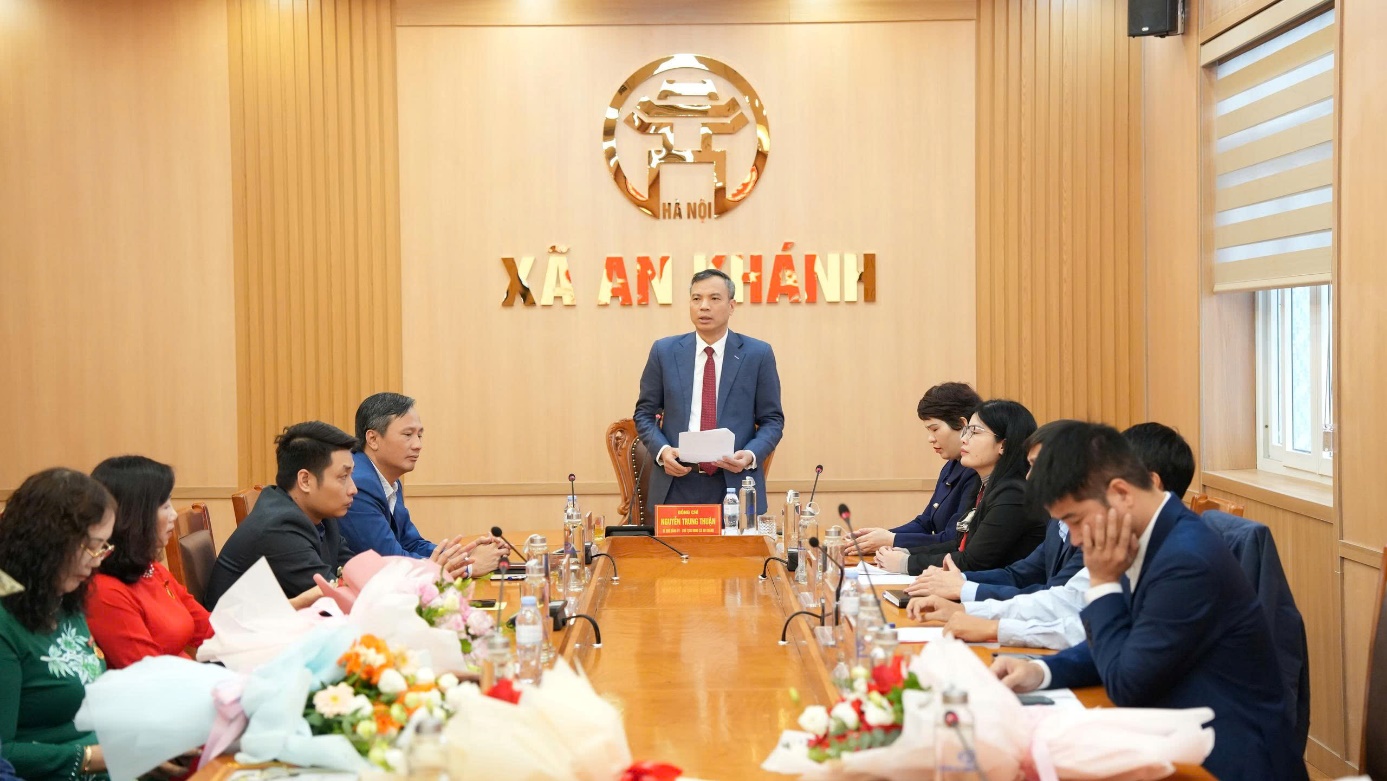 An Khánh: 21 đồng chí được trao tặng Huy hiệu Đảng đợt 07/11/2025- Ảnh 9.