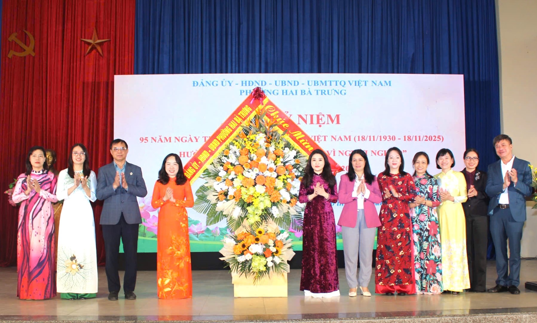 Phường Hai Bà Trưng: Ủng hộ các hoạt động an sinh xã hội và Quỹ “Vì người nghèo” hơn 1,42 tỷ đồng- Ảnh 1.