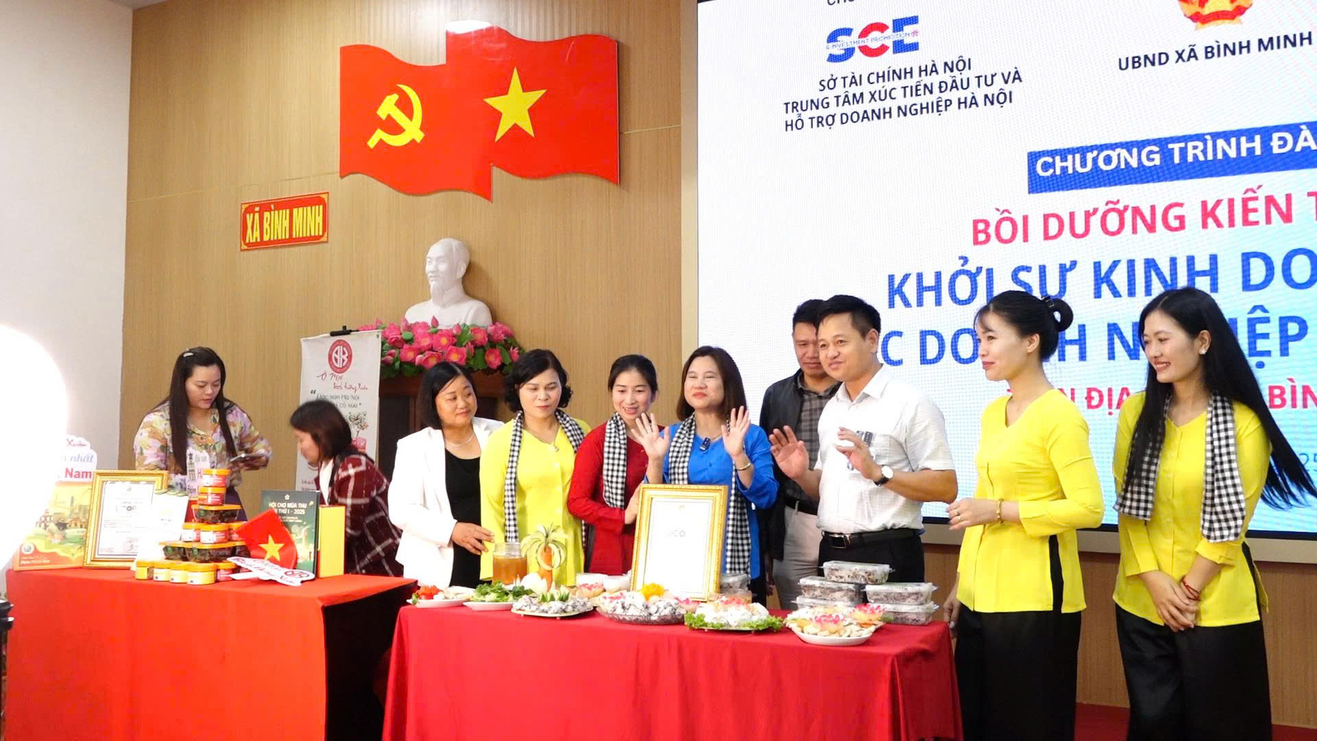 Doanh nghiệp, hộ kinh doanh xã Bình Minh được đào tạo bán hàng trên nền tảng số