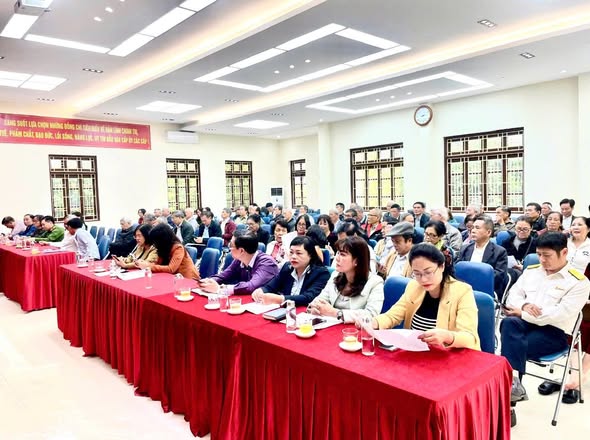 PHƯỜNG LÁNG PHÁT ĐỘNG CUỘC THI Ý TƯỞNG MÔ HÌNH CẢI CÁCH HÀNH CHÍNH NĂM 2025- Ảnh 2.