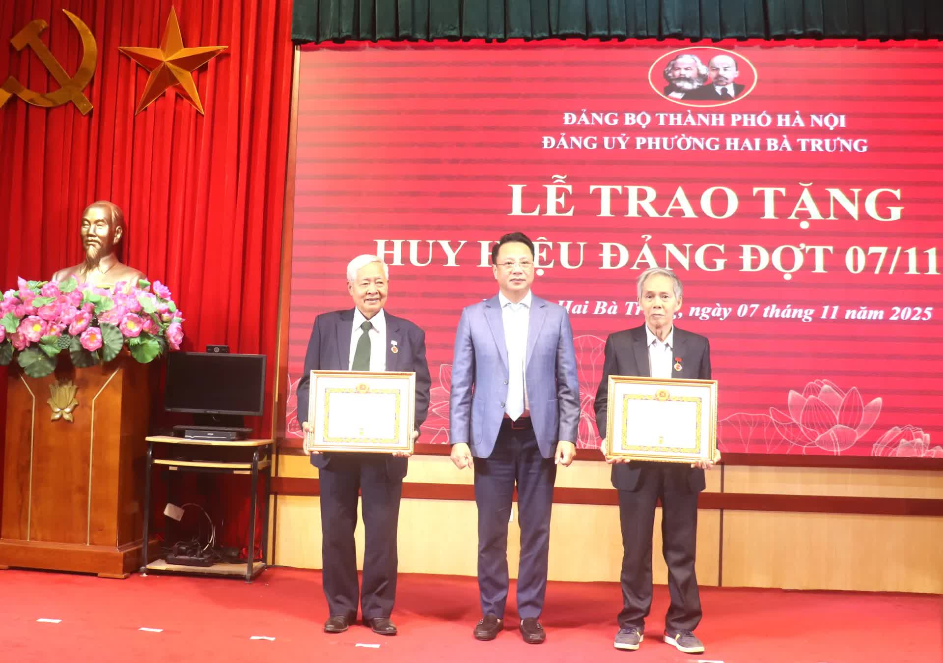 Phường Hai Bà Trưng: quan tâm chăm lo đời sống vật chất, tinh thần cho các đảng viên lão thành- Ảnh 4.