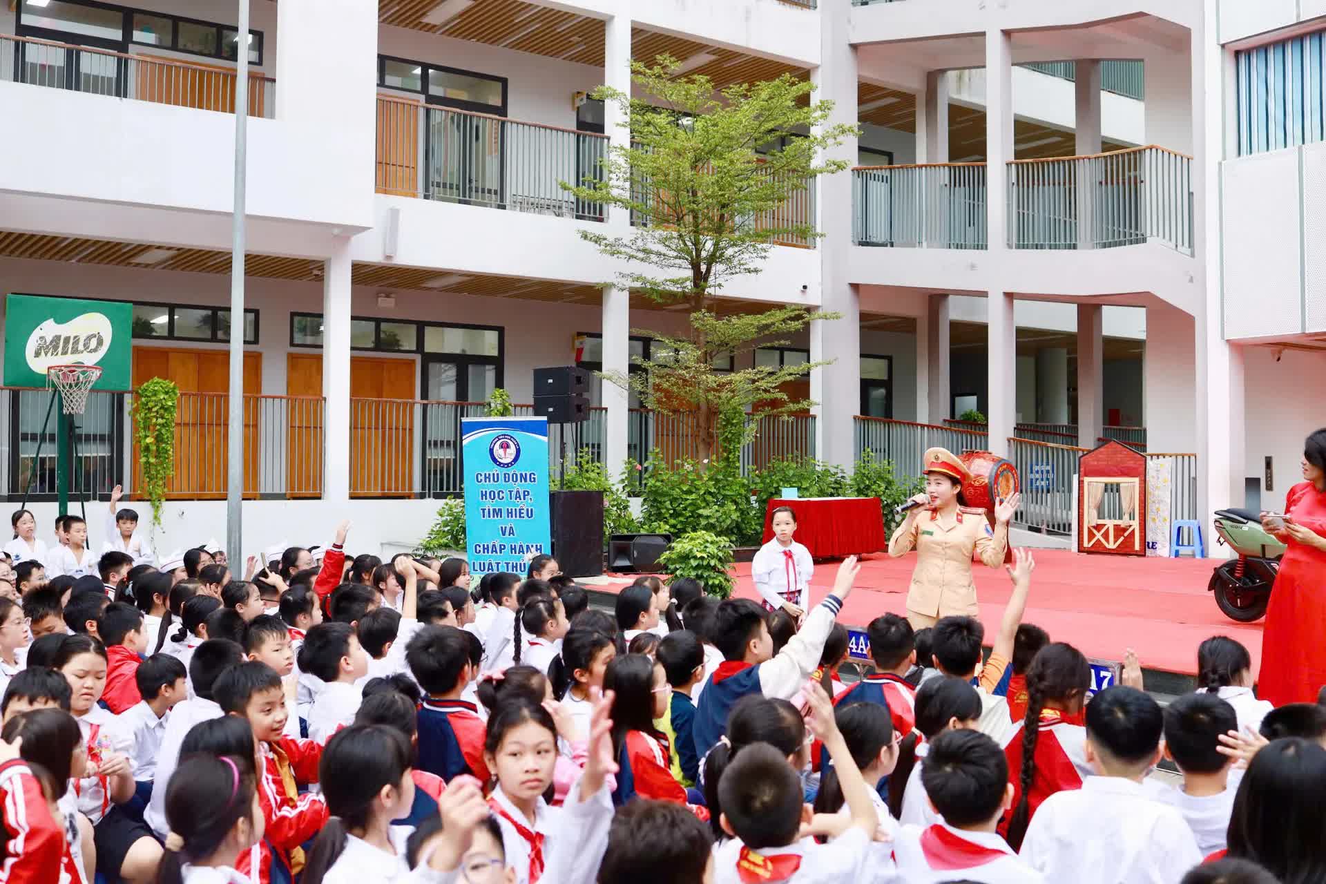 Lan tỏa tinh thần thượng tôn pháp luật trong môi trường học đường- Ảnh 3.