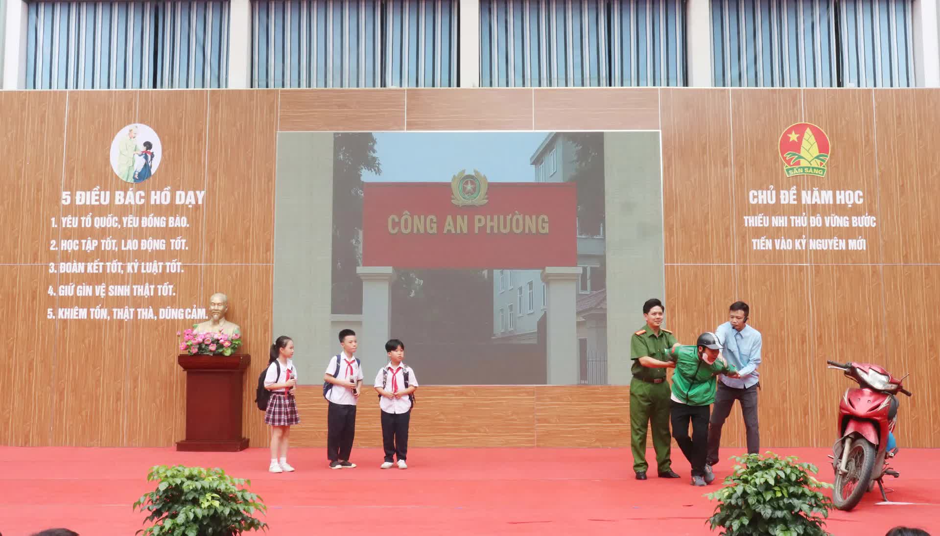 Lan tỏa tinh thần thượng tôn pháp luật trong môi trường học đường- Ảnh 4.