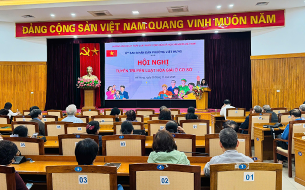 Phường Việt Hưng tổ chức Hội nghị tuyên truyền Luật Hòa giải ở cơ sở, hưởng ứng Ngày Pháp luật nước Cộng hòa xã hội chủ nghĩa Việt Nam (09/11)