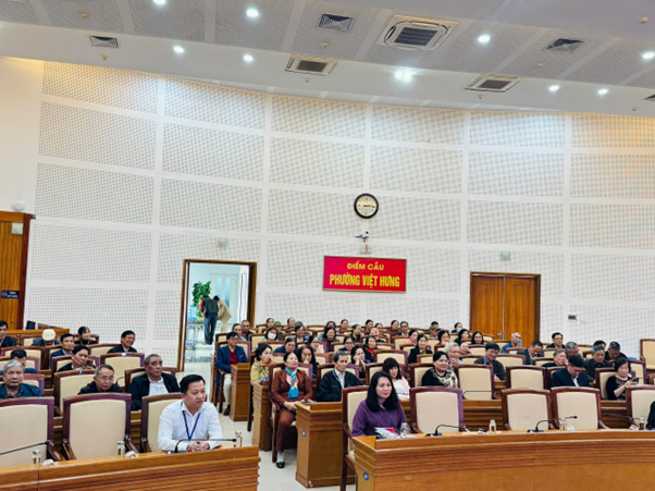 Phường Việt Hưng tổ chức Hội nghị tuyên truyền Luật Hòa giải ở cơ sở, hưởng ứng Ngày Pháp luật nước Cộng hòa xã hội chủ nghĩa Việt Nam (09/11)- Ảnh 4.