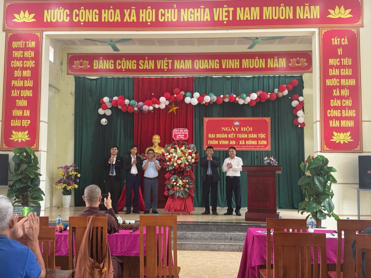 Các thôn Bình Lạng, Vĩnh An và Hạ Quất tổ chức Ngày hội Đại đoàn kết toàn dân tộc và Kỷ niệm 95 năm ngày truyền thống Mặt trận Tổ quốc Việt Nam (18/11/1930 - 18/11/2025)- Ảnh 2.