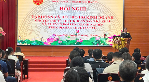 Đảng ủy, UBND phường Long Biên tổ chức tập huấn hỗ trợ người nộp thuế trên địa bàn phường Long Biên- Ảnh 2.