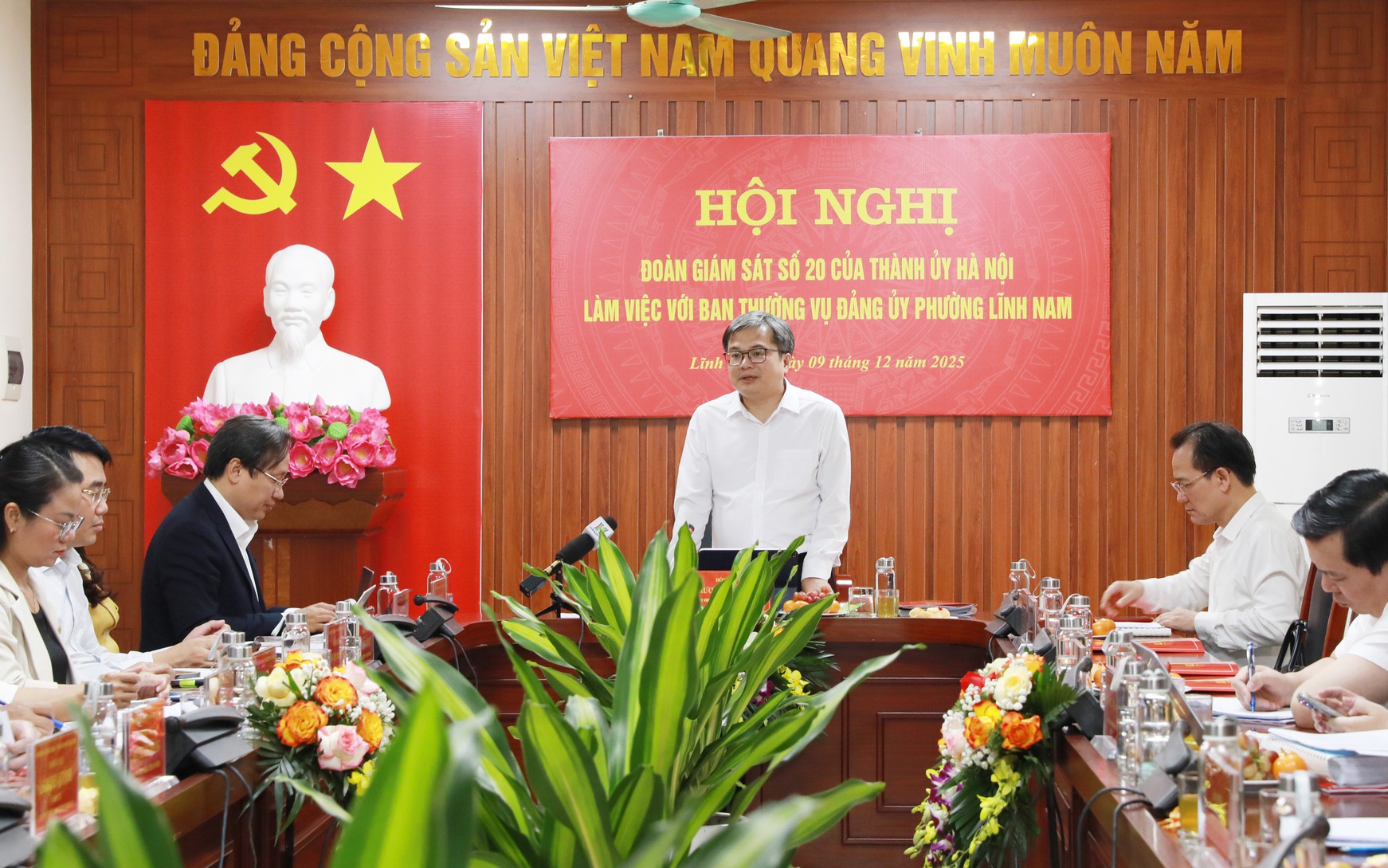 Đoàn giám sát số 20 của Ban Thường vụ Thành ủy làm việc tại phường Lĩnh Nam