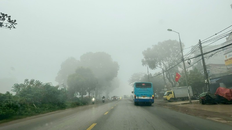 Bộ Y tế khuyến cáo các biện pháp bảo vệ sức khoẻ khi không khí bị ô nhiễm- Ảnh 1.