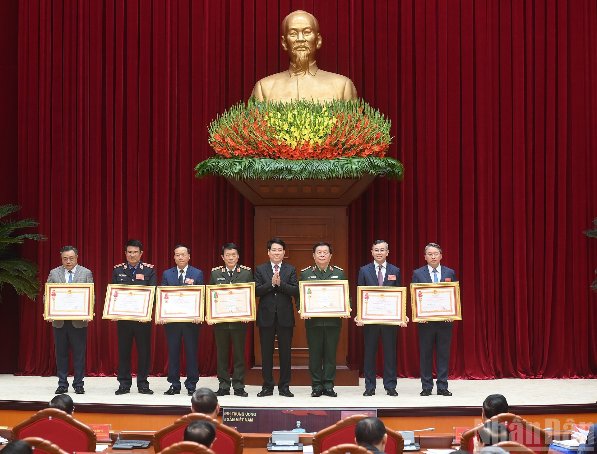 [Ảnh] Tổng Bí thư Tô Lâm chủ trì Hội nghị toàn quốc tổng kết công tác phòng, chống tham nhũng, lãng phí, tiêu cực nhiệm kỳ Đại hội XIII của Đảng- Ảnh 15.