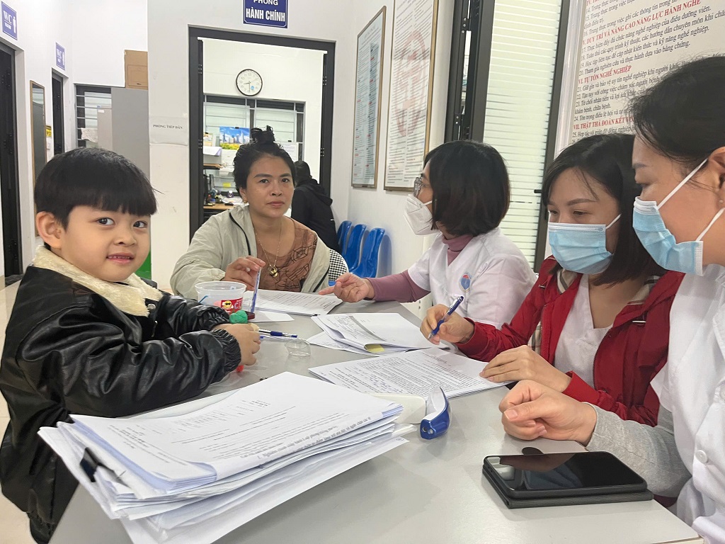 TRẠM Y TẾ PHƯỜNG PHƯƠNG LIỆT TRIỂN KHAI TIÊM CHỦNG - Ảnh 1.