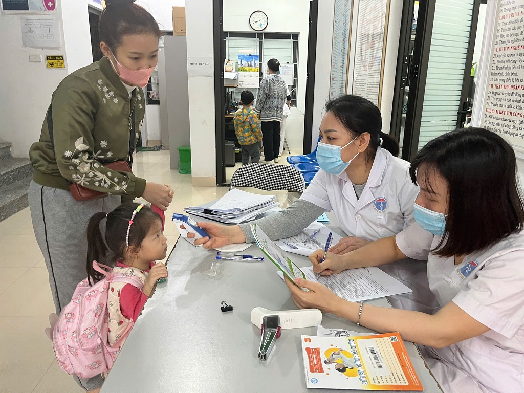 TRẠM Y TẾ PHƯỜNG PHƯƠNG LIỆT TRIỂN KHAI TIÊM CHỦNG - Ảnh 5.