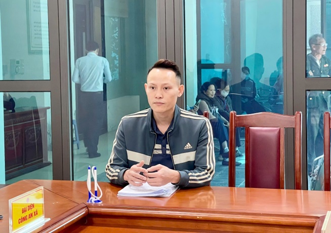 Đồng chí Nguyễn Hoàng Trường - TUV, Bí thư Đảng ủy, Chủ tịch HĐND xã tiếp công dân định kỳ tháng 12- Ảnh 1.