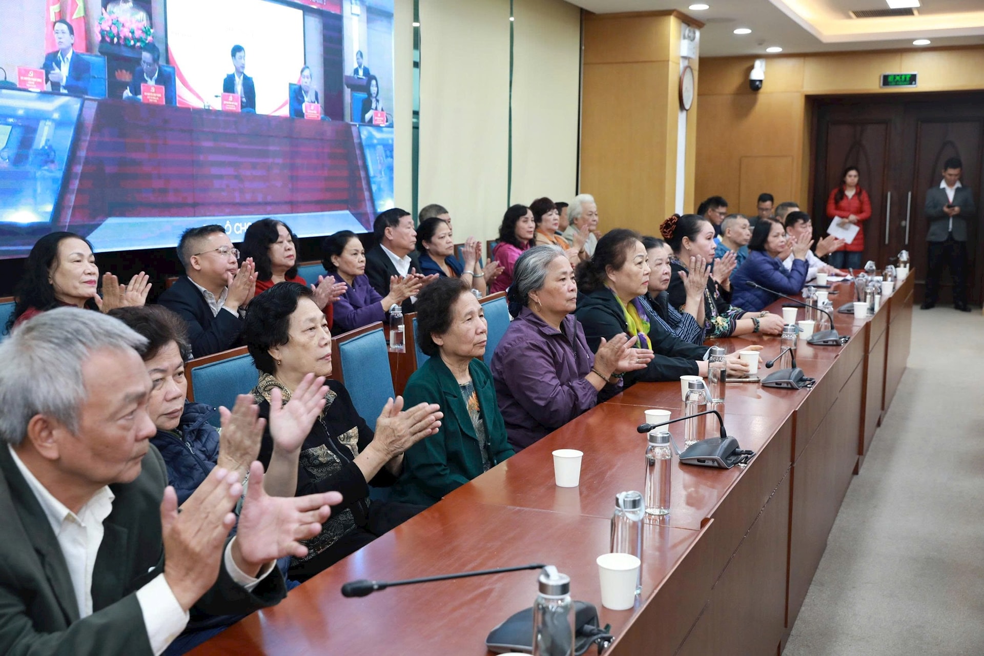 Bí thư Thành ủy Nguyễn Duy Ngọc: Gửi lời cảm ơn và biểu dương các hộ gia đình, tổ chức đồng thuận hoàn thành giải phóng mặt bằng dự án Vành đai 1- Ảnh 4.