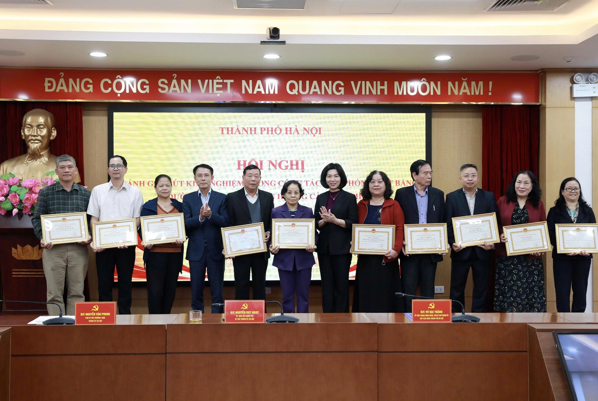 Bí thư Thành ủy Nguyễn Duy Ngọc: Gửi lời cảm ơn và biểu dương các hộ gia đình, tổ chức đồng thuận hoàn thành giải phóng mặt bằng dự án Vành đai 1- Ảnh 9.