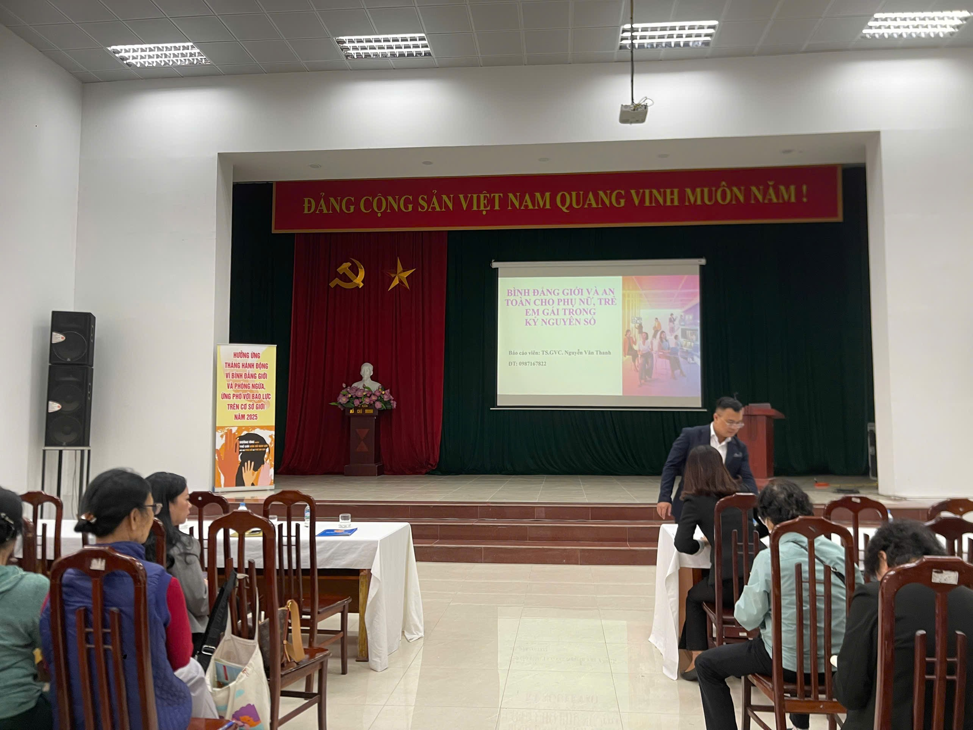 Phường Yên Hoà tổ chức Hội nghị triển khai hưởng ứng tháng hành động vì bình đẳng giới và phòng ngừa, ứng phó với bạo lực trên cơ sở giới trên địa bàn phường Yên Hòa năm 2025- Ảnh 2.