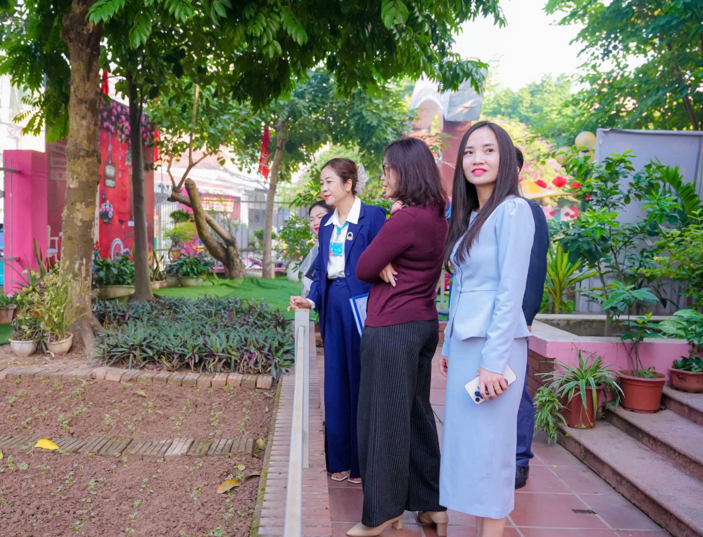 C:\Users\LOP B1\Downloads\2942077465111804583.jpg