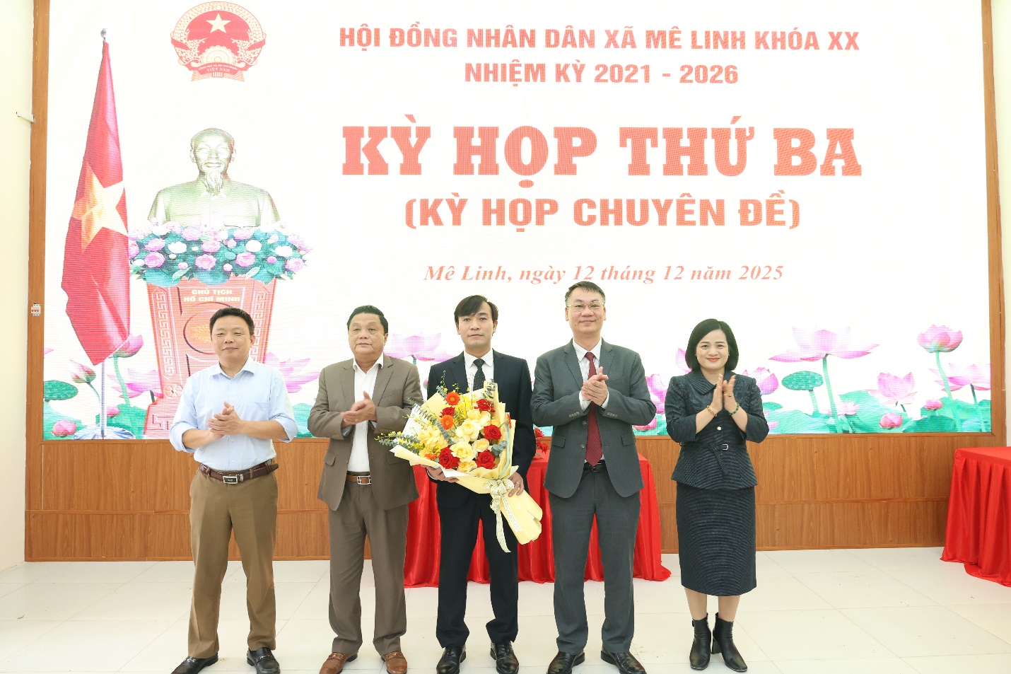 Kỳ họp thứ Ba HĐND xã Mê Linh bầu chức danh Phó Chủ tịch UBND xã- Ảnh 7.
