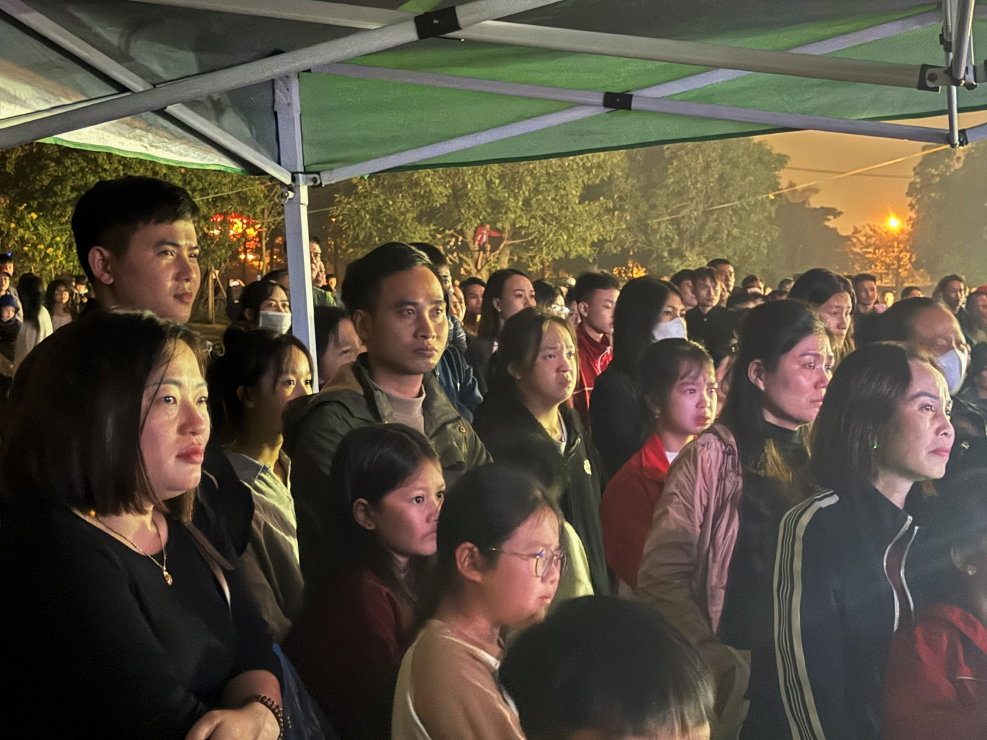 XÃ MÊ LINH TỔ CHỨC CHIẾU PHIM "MƯA ĐỎ" - LAN TỎA GIÁ TRỊ LỊCH SỬ, GIÁO DỤC TRUYỀN THỐNG YÊU NƯỚC- Ảnh 3.