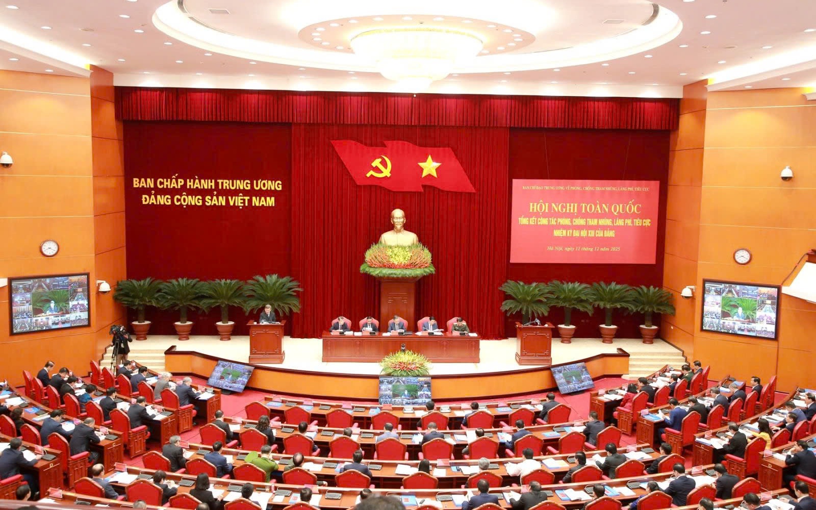 Hội nghị toàn quốc tổng kết công tác phòng, chống tham nhũng, lãng phí,
tiêu cực

