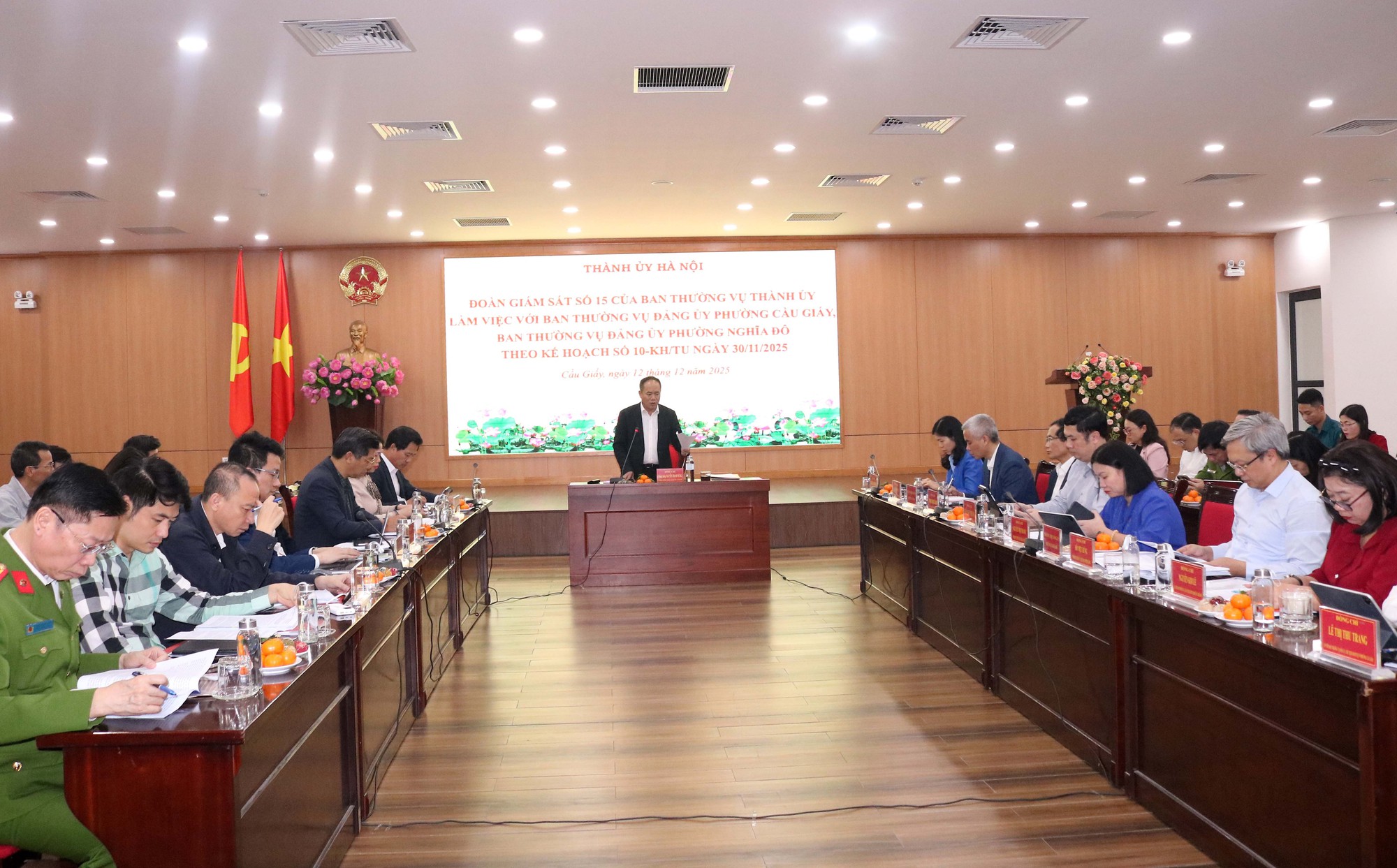 Đoàn giám sát số 15 của Thành uỷ Hà Nội làm việc với phường Cầu Giấy- Ảnh 3.
