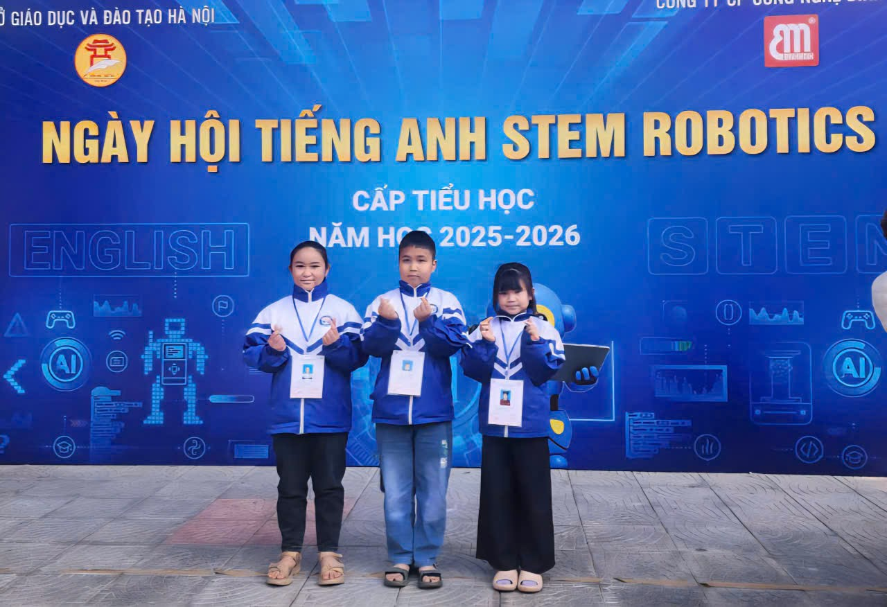 Học sinh trường Tiểu học Xuân Mai A đạt giải khuyến khích Ngày hội tiếng Anh STEM Robotics cấp Tiểu học thành phố Hà Nội năm học 2025-2026- Ảnh 1.