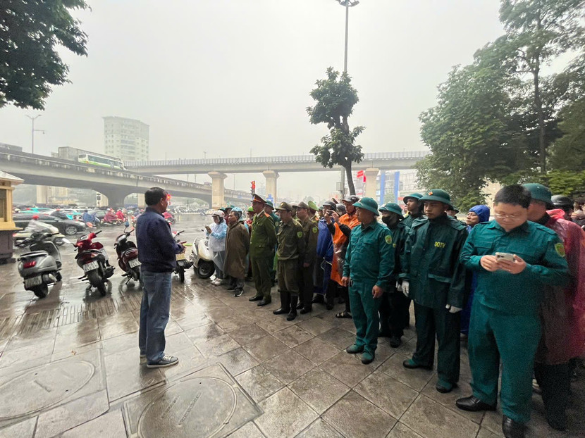 Kiên trì giải quyết các 'điểm nghẽn' về trật tự đô thị và xây dựng- Ảnh 3.