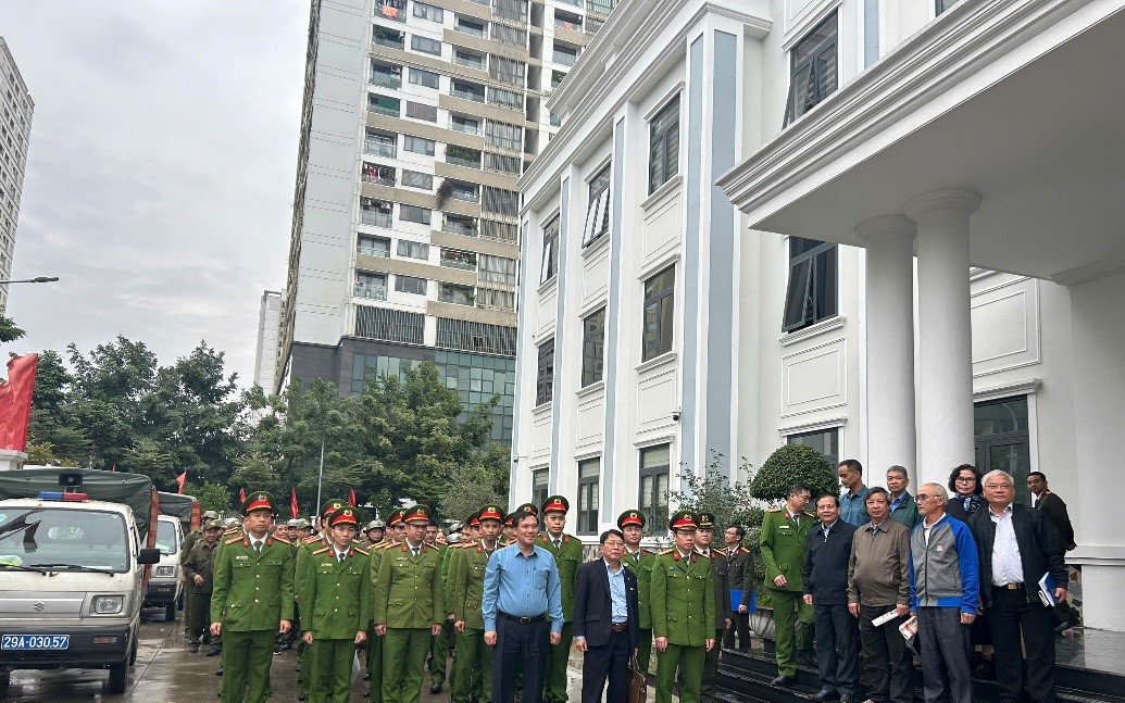 Công an phường Xuân Đỉnh đẩy mạnh triển khai Kế hoạch giải quyết điểm nghẽn về trật tự đô thị và  đợt cao điểm tấn công, trấn áp tội phạm, bảo đảm an ninh trật tự phục vụ các sự kiện quan trọng năm 2015 - 2026