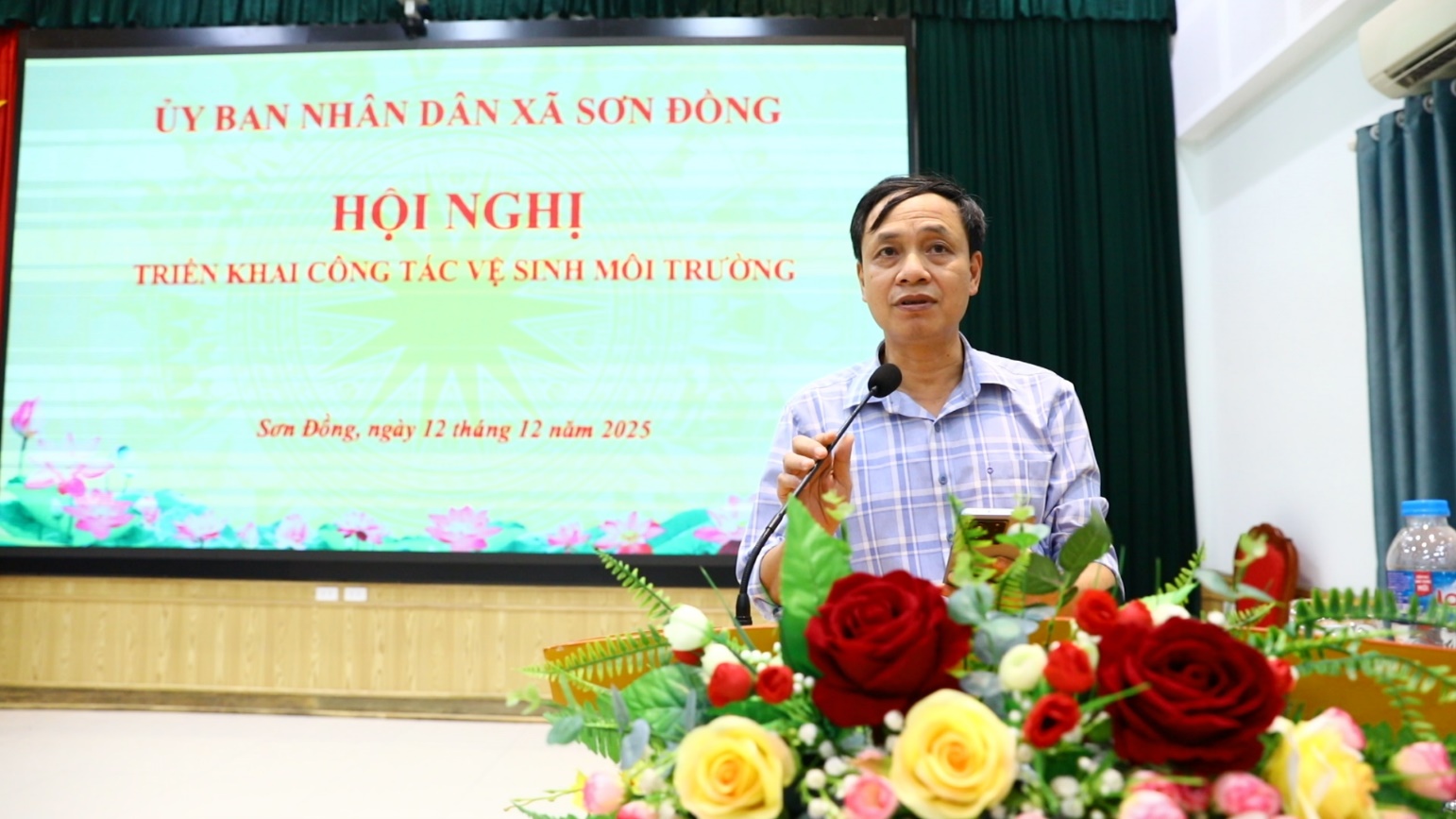 UBND xã tiếp tục phát động Vệ sinh môi trường- Ảnh 2.