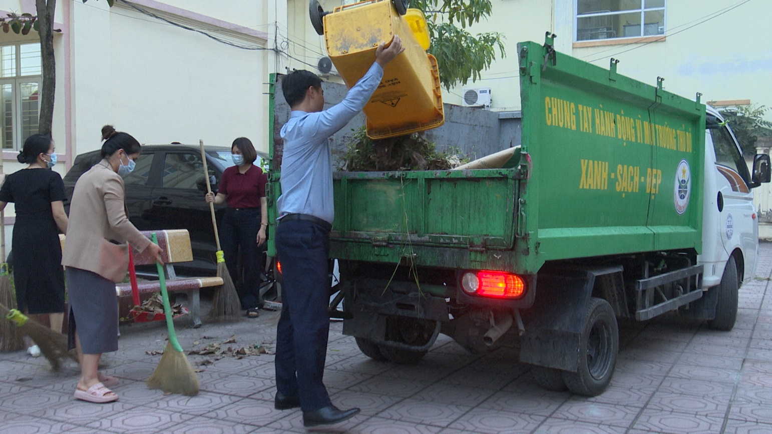 UBND xã tiếp tục phát động Vệ sinh môi trường- Ảnh 7.