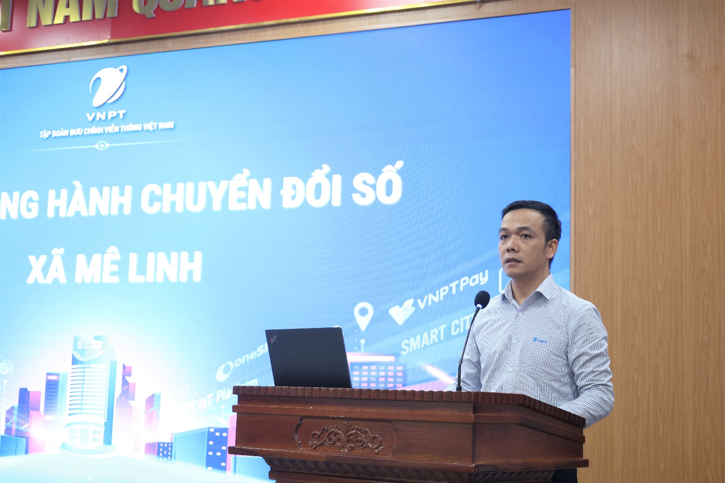 XÃ MÊ LINH TRIỂN KHAI CHIẾN DỊCH HƯỚNG DẪN, HỖ TRỢ NGƯỜI DÂN TẠO VÀ SỬ DỤNG CHỨNG THƯ CHỮ KÝ SỐ CÔNG CỘNG TRÊN ỨNG DỤNG VneID- Ảnh 3.