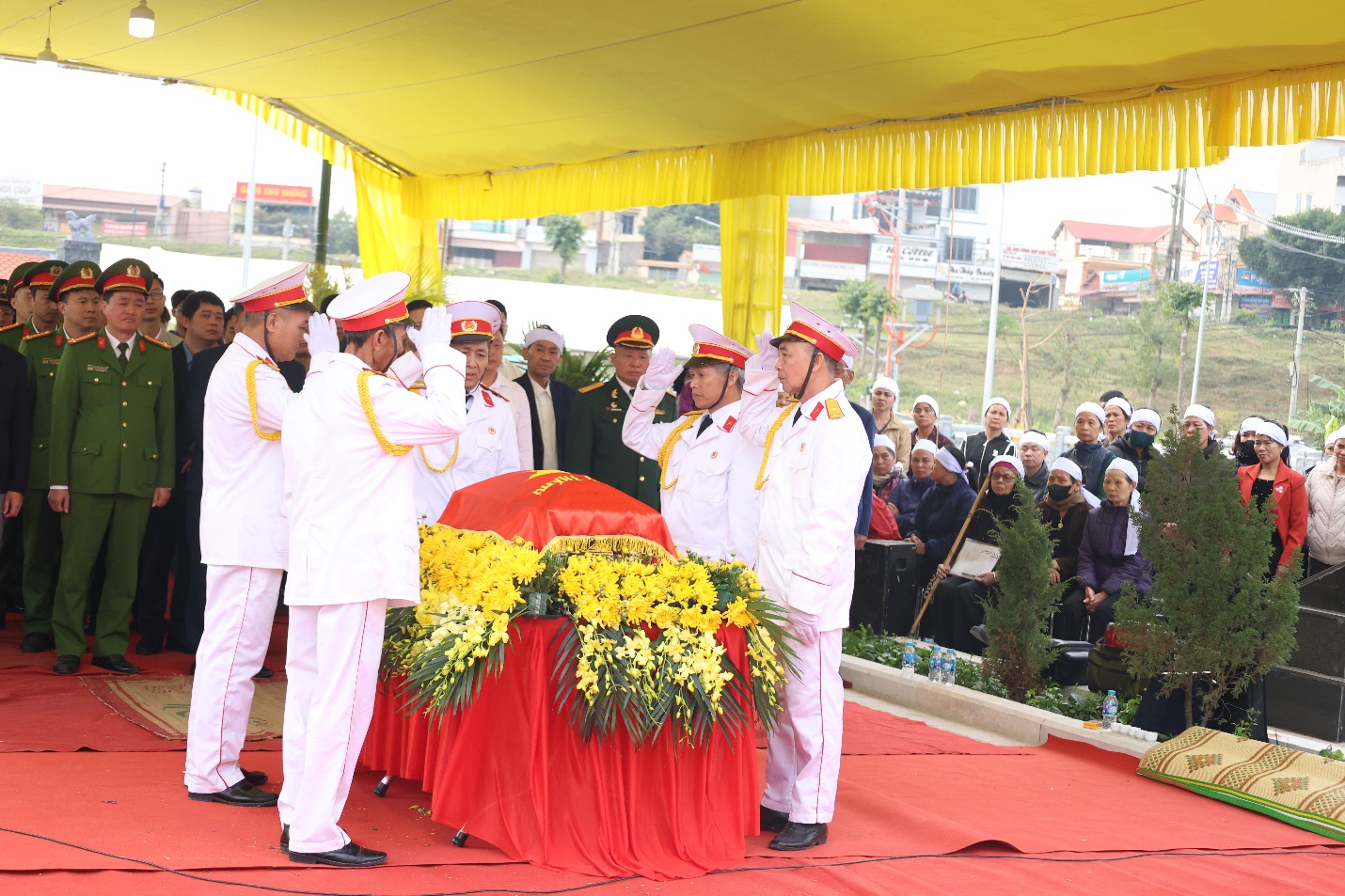 Mê Linh đón nhận và an táng hài cốt liệt sĩ Lê Văn Thành- Ảnh 3.