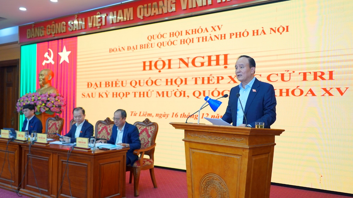 Đoàn đại biểu Quốc hội thành phố Hà Nội tiếp xúc cử tri sau Kỳ họp thứ 10, Quốc hội khóa XV- Ảnh 4.