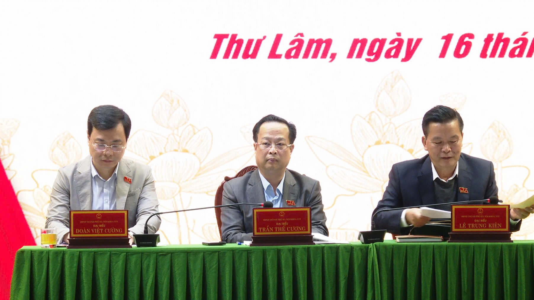 Hội nghị tiếp xúc cử tri sau kỳ họp thứ 28 HĐND Thành phố Hà Nội- Ảnh 1.