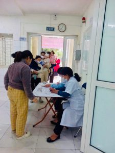 Trạm Y tế phường Văn Miếu – Quốc Tử Giám tổ chức Chiến dịch bổ sung Vitamin A đợt 2 năm 2025 cho trẻ em trên địa bàn phường- Ảnh 4.