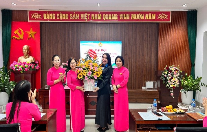 TRƯỜNG TIỂU HỌC TRẦN PHÚ TỔ CHỨC ĐẠI HỘI CÔNG ĐOÀN KHOÁ XXIII, NHIỆM KÌ 2025 - 2030- Ảnh 1.