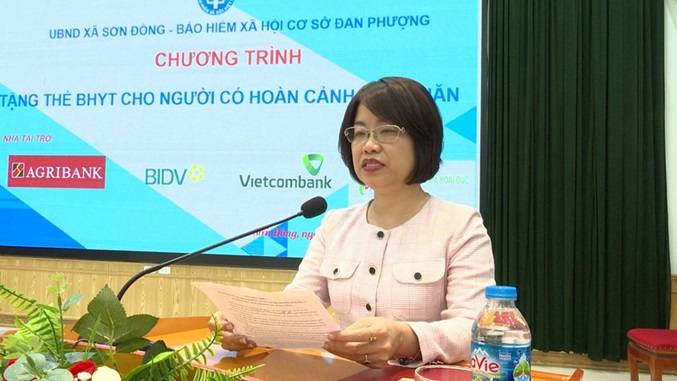 Xã Sơn Đồng trao tặng thẻ BHYT; đẩy mạnh tuyên truyền chính sách BHXH, BHYT- Ảnh 5.