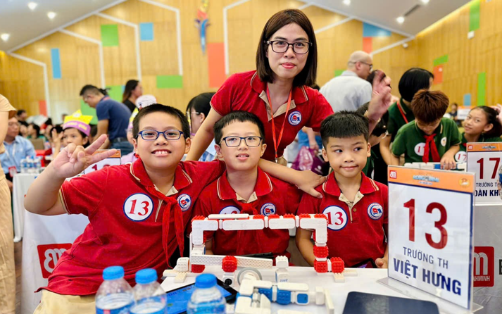 Bài dự thi viết về gương điển hình tiên tiến, người tốt, việc tốt