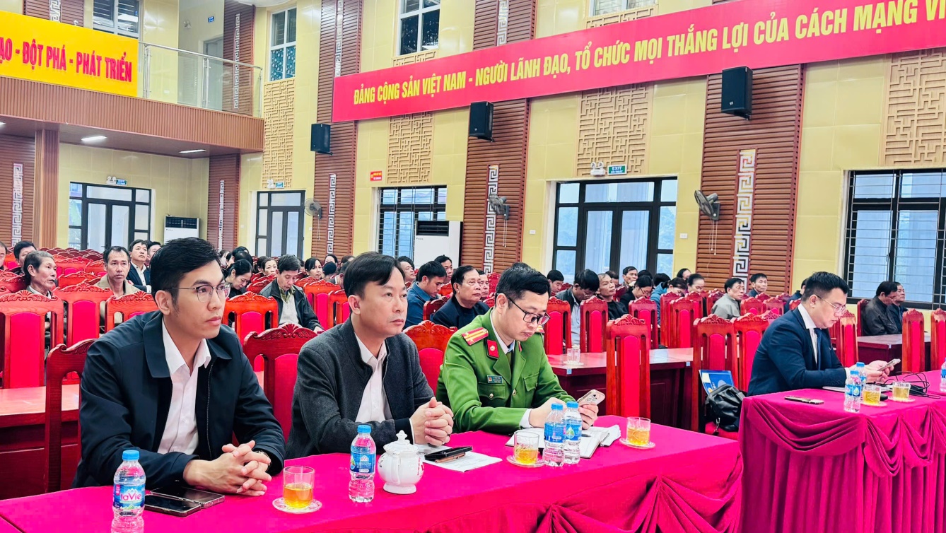 Hát Môn tổ chức Hội nghị phổ biến kiến thức, nâng cao nhận thức về bảo vệ môi trường- Ảnh 2.