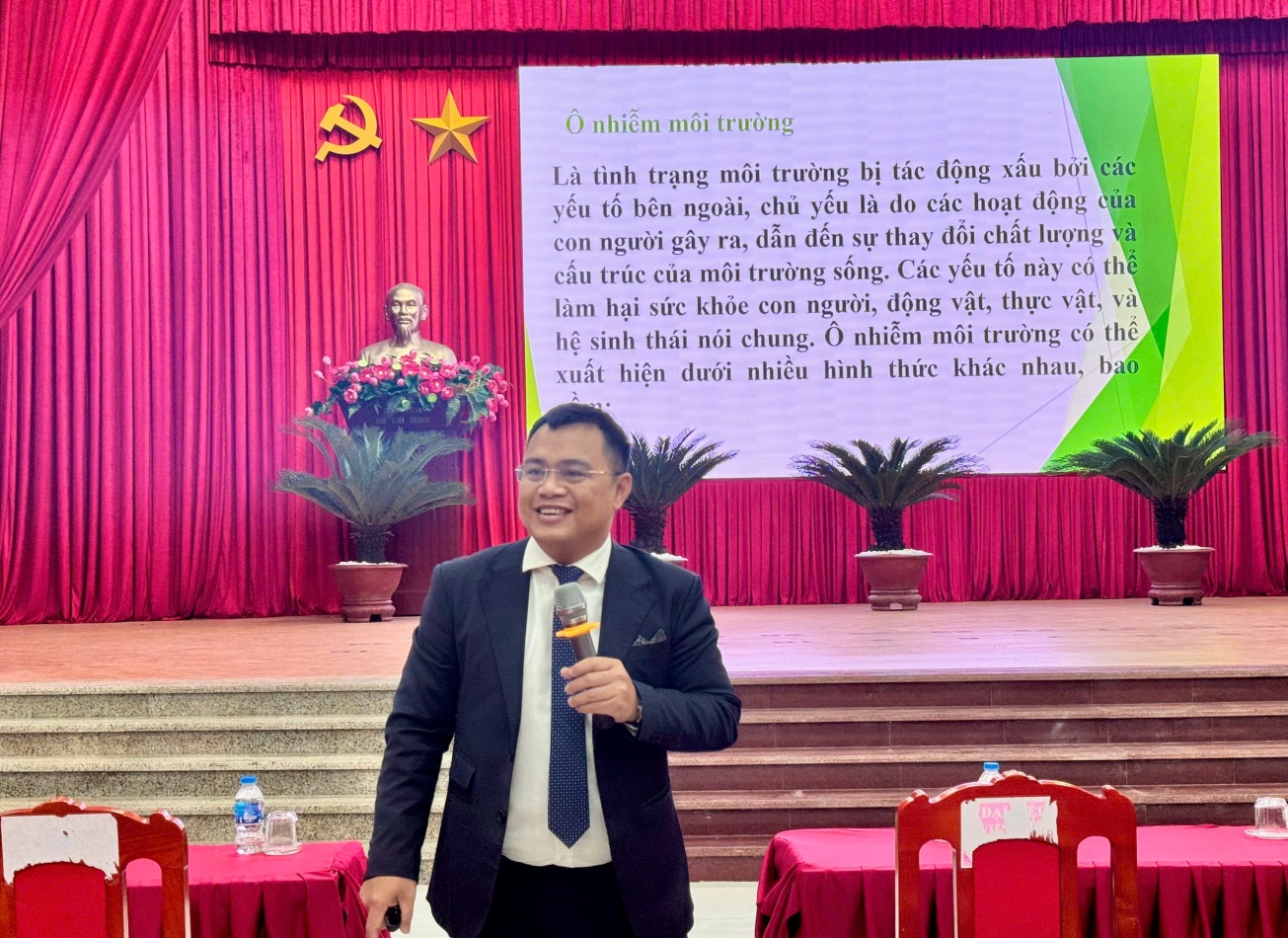 Hát Môn tổ chức Hội nghị phổ biến kiến thức, nâng cao nhận thức về bảo vệ môi trường- Ảnh 3.
