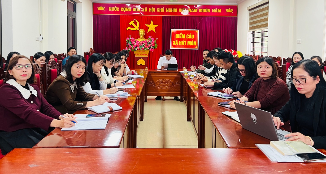 Hội nghị trực tuyến tập huấn công tác quản lý an toàn thực phẩm thức ăn đường phố, bếp ăn tập thể cho cán bộ cấp phường, xã.- Ảnh 1.