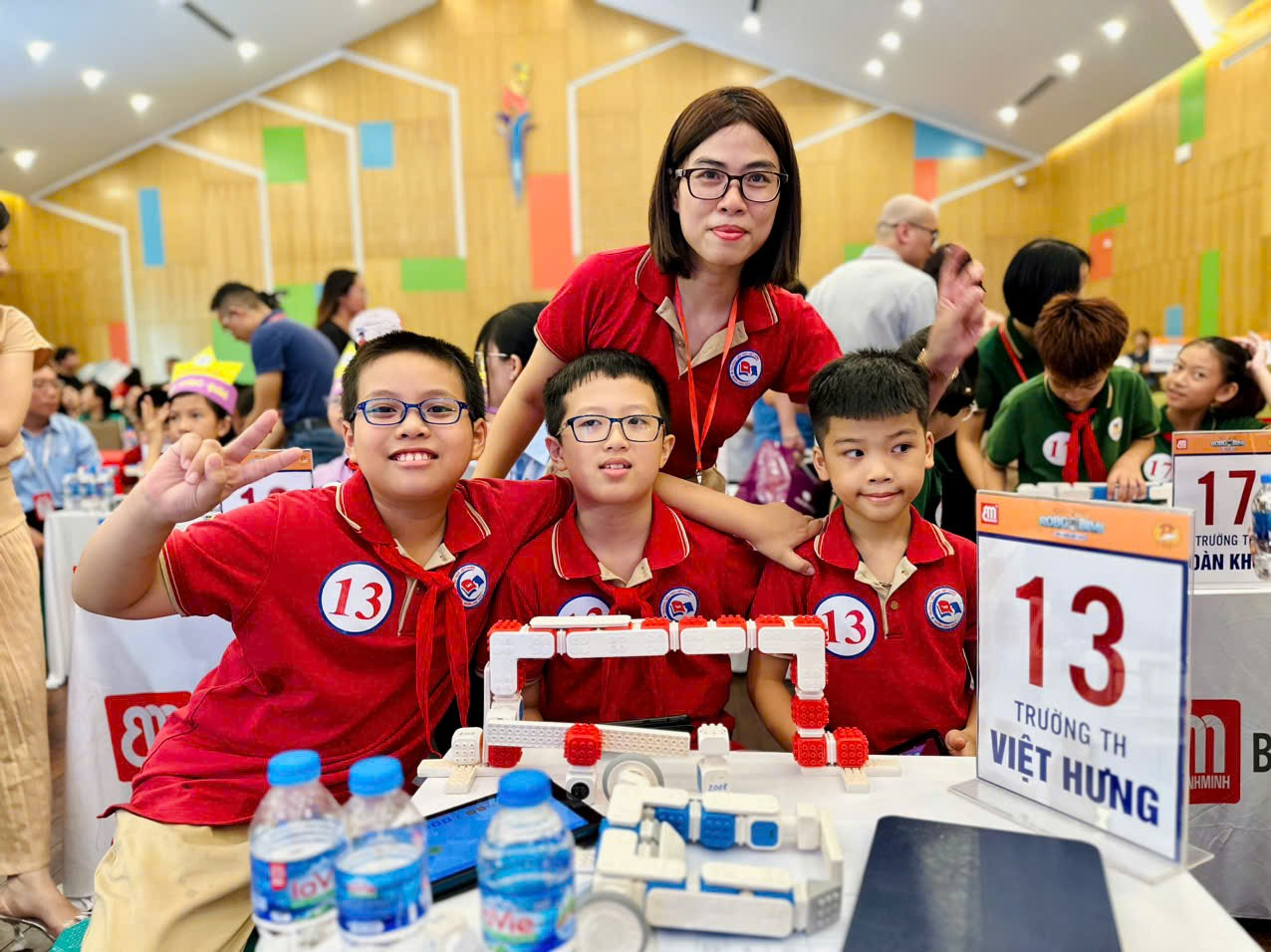 Bài dự thi viết về gương điển hình tiên tiến, người tốt, việc tốt- Ảnh 1.