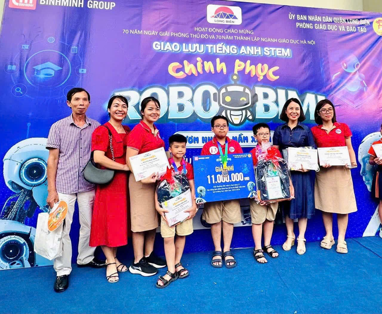 Bài dự thi viết về gương điển hình tiên tiến, người tốt, việc tốt- Ảnh 3.