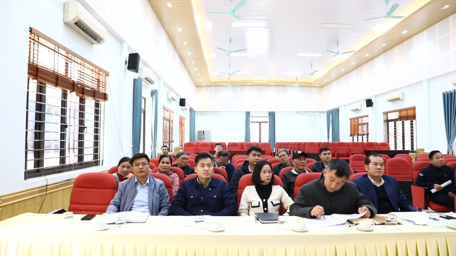 UBND xã tổ chức công bố Quy hoạch chi tiết tỷ lệ 1/500 dự án đầu tư xây dựng nhà ở cho lực lượng vũ trang Công an Nhân dân tại ô đất ký hiệu C3 thuộc quy hoạch phân khu đô thị S3, xã Sơn Đồng- Ảnh 4.